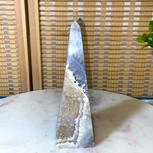 Druzy Agate Obelisk, Brazil